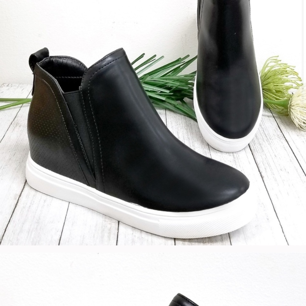 Platform sneakers! - Picture 3 of 3